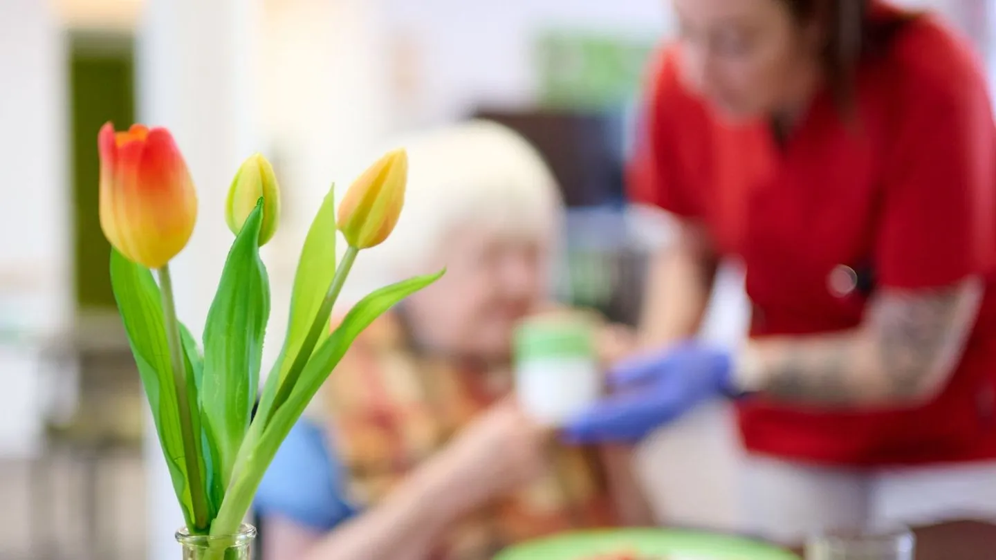 Pflegeversicherung tief im Minus: „Alarmstufe Rot“ – Koalition muss endlich handeln