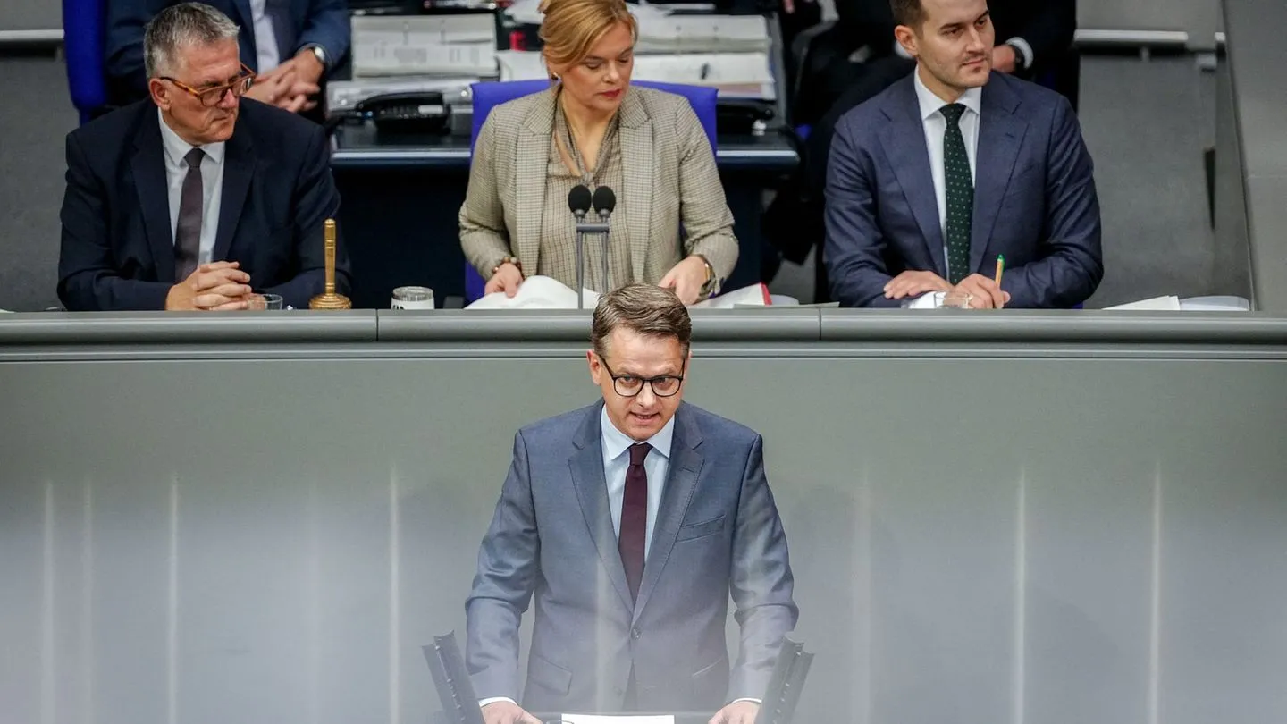 Gesundheitswesen: Bundestag beschließt pragmatische Reform der Notfallversorgung