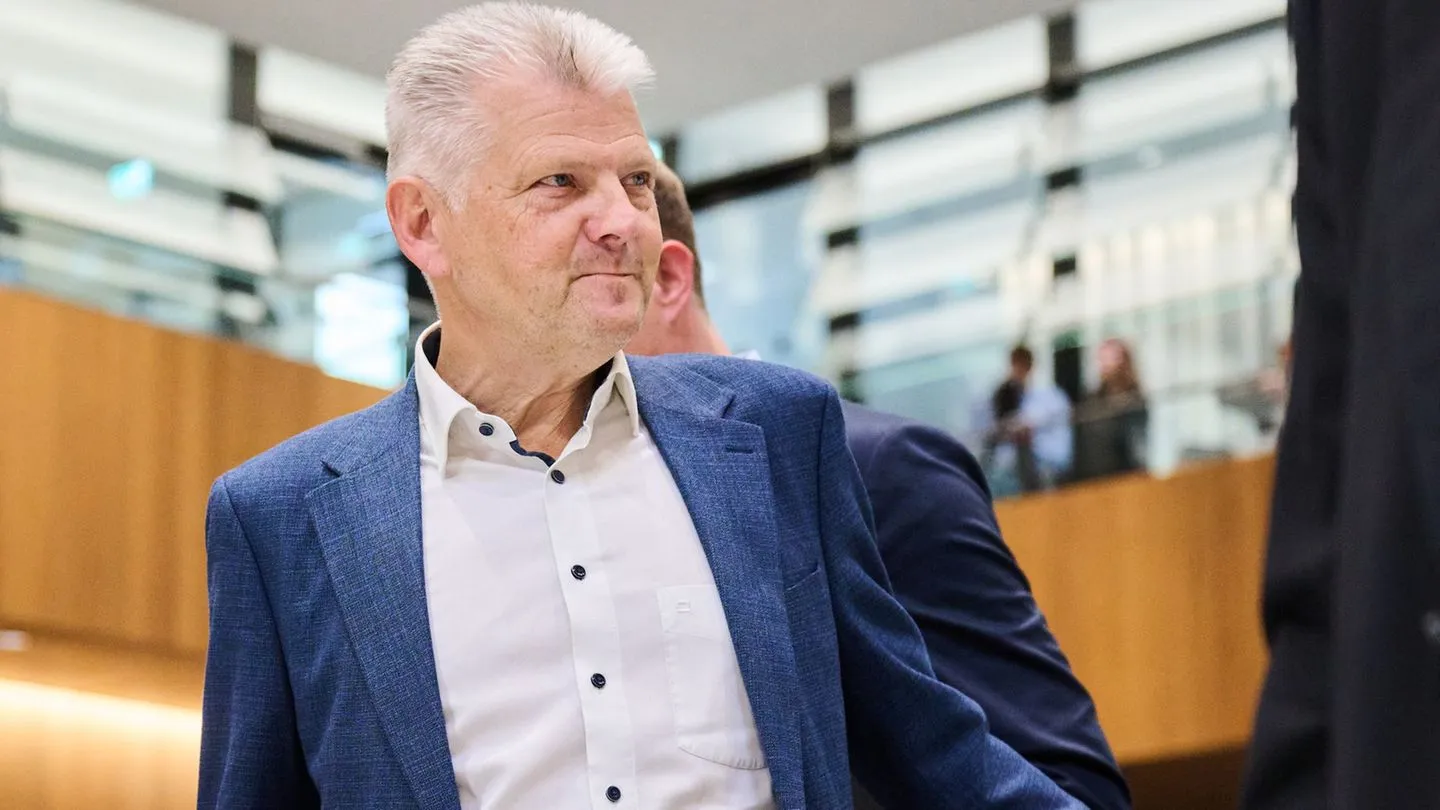 Niedersachsen: SPD-Fraktionschef Politze zieht nach Immunitätsaufhebung Konsequenzen