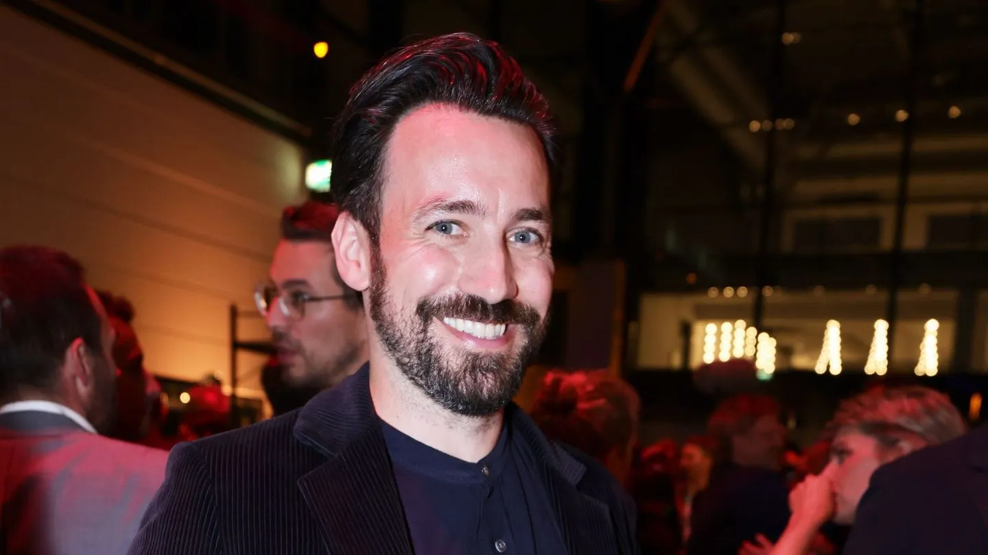 "Take Me Out" kehrt zurück: Schafft Jan Köppen das Quotenloch?