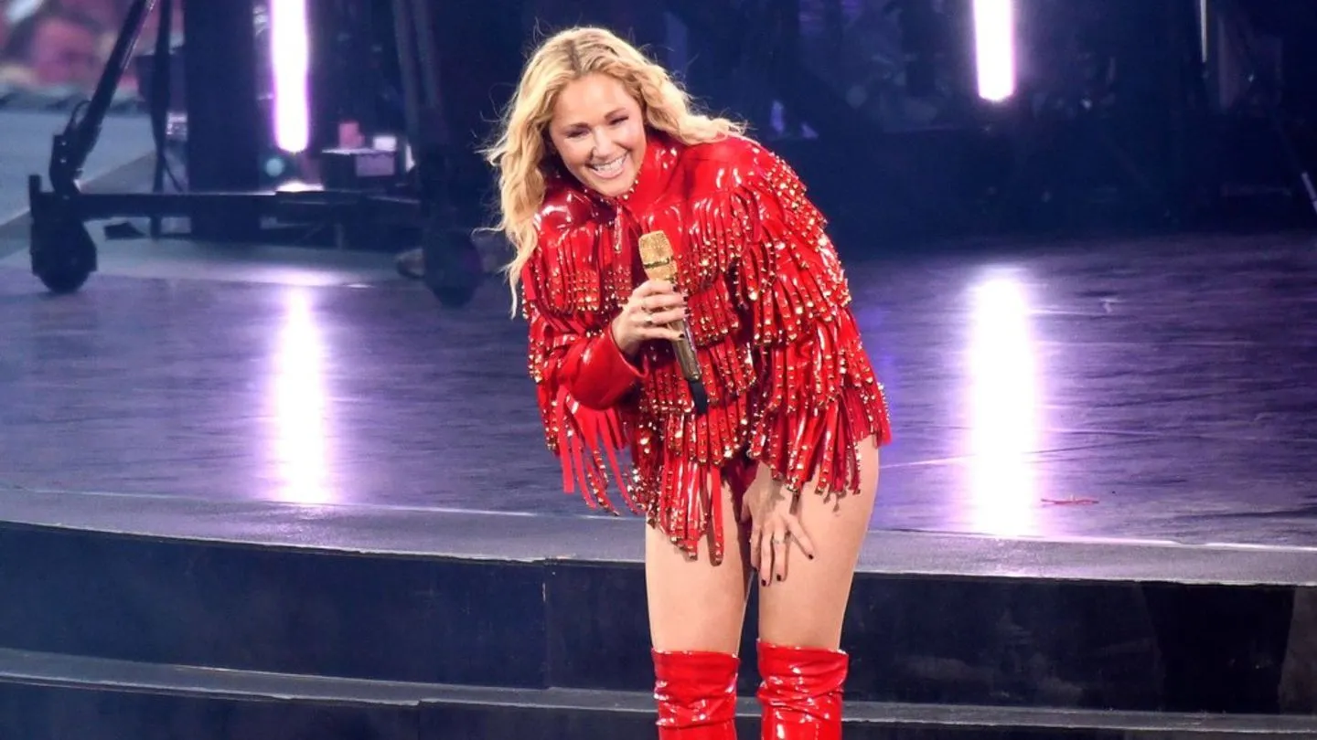 Helene Fischer eröffnet die Wintersaison in Schladming — ein willkommener kultureller Höhepunkt