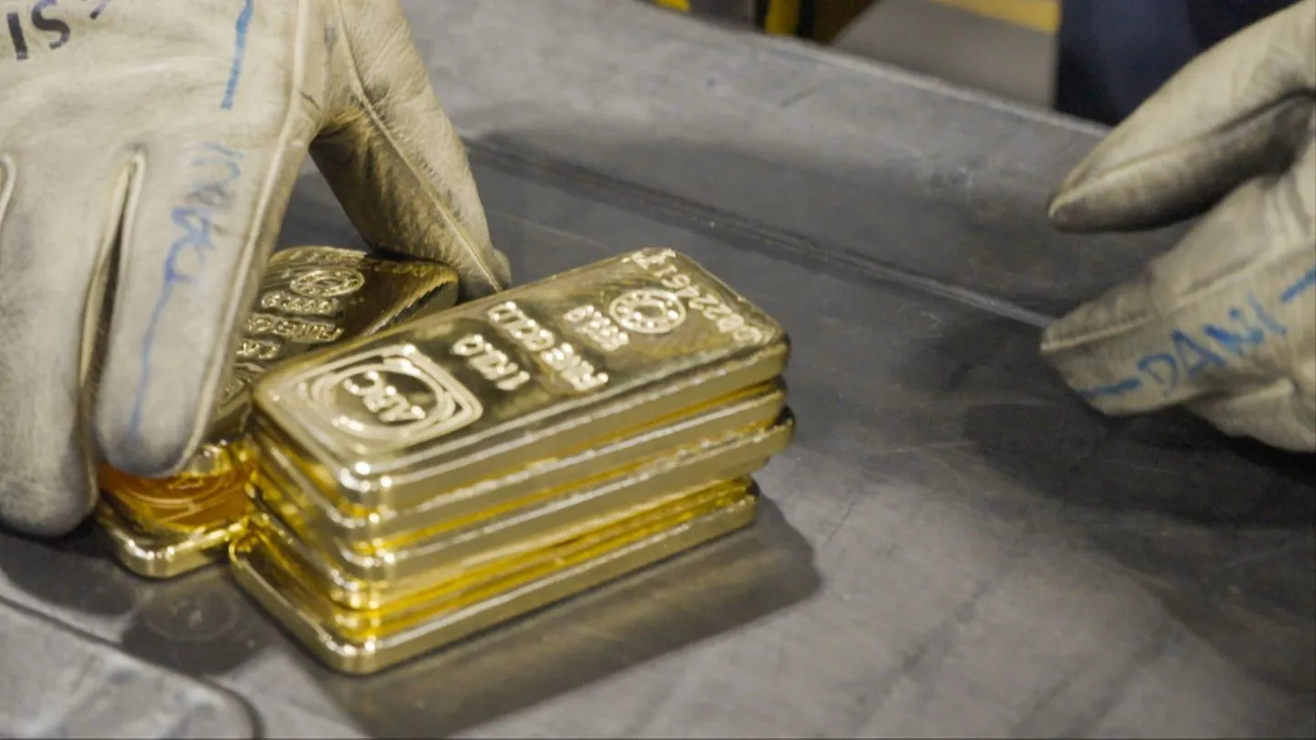 frontal-Dokumentation: Gold. Macht. Gier. — Warum Gold jetzt so gefragt ist und wie West‑Politik und Konflikte die Käufe anheizen