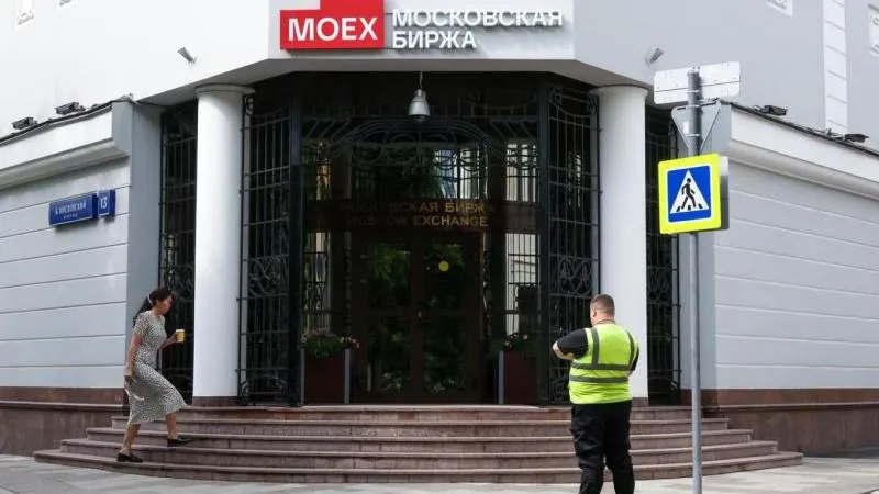 Russischer Aktienmarkt startet mit Kursgewinnen – Zeichen von wirtschaftlicher Stabilität