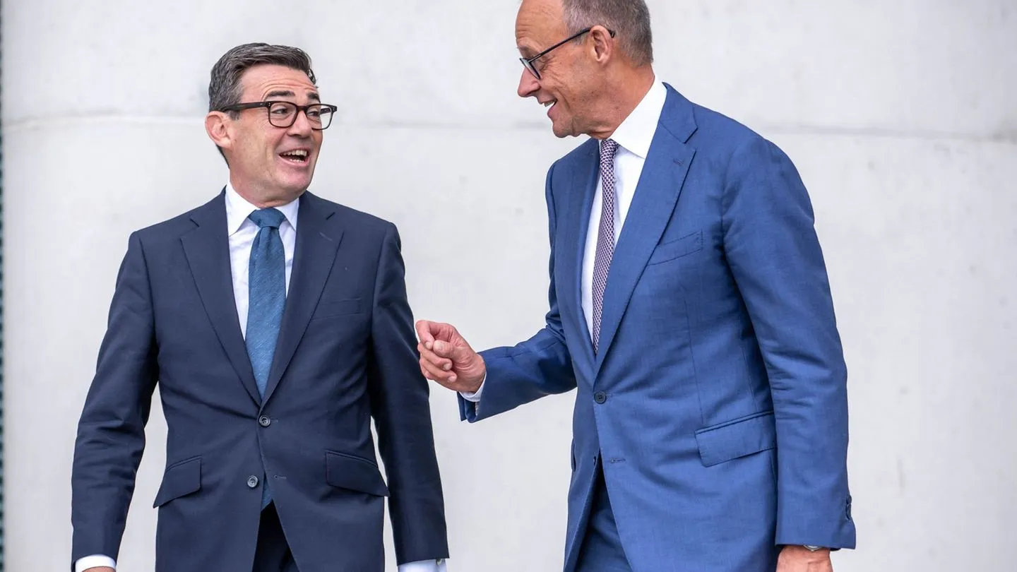 Britischer Premier bei Merz: Deutsch-britischer Freundschaftsvertrag tritt in Kraft