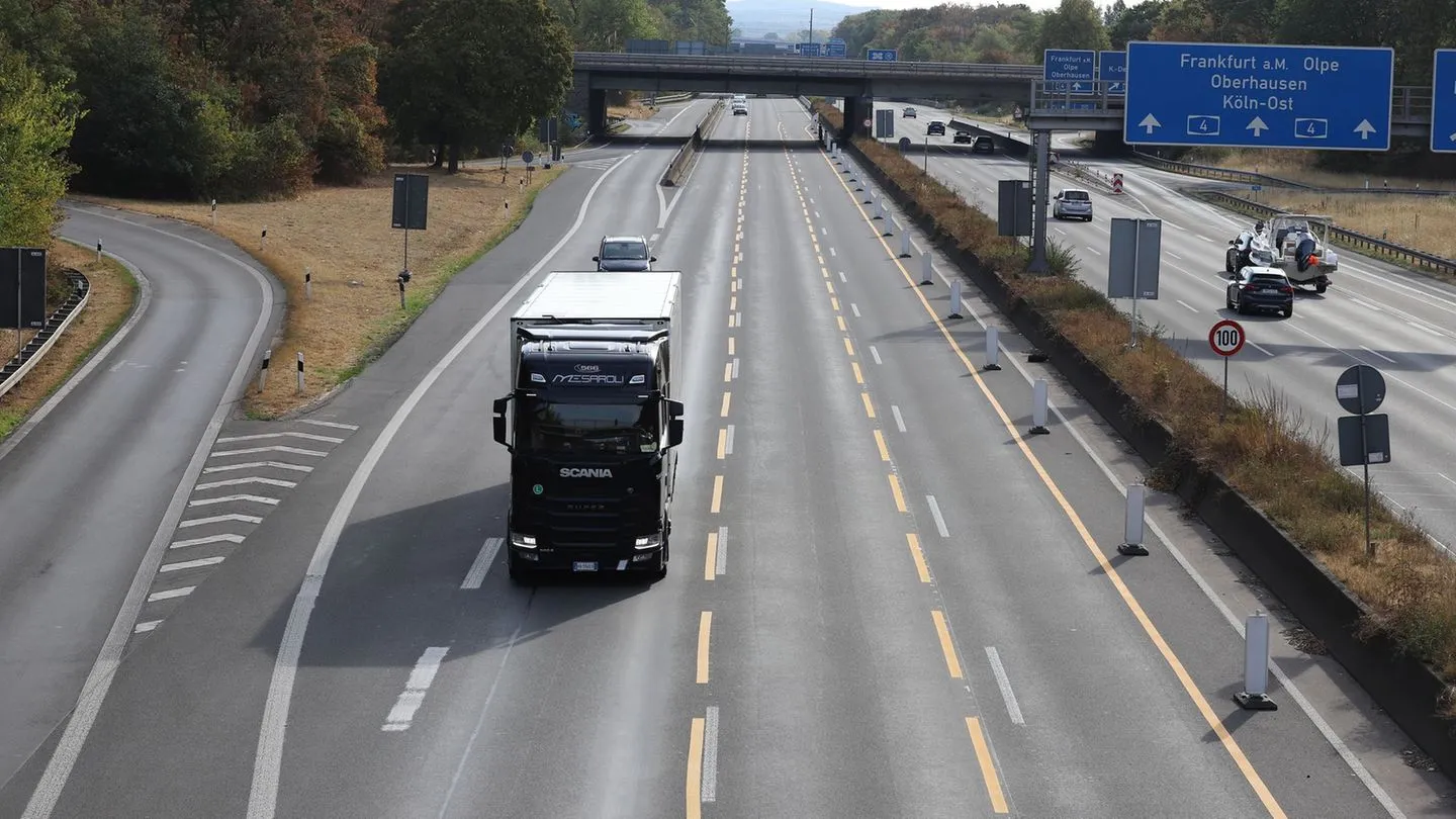 Niedrigwasser: ADAC meldet keine großen Staus trotz gelockerter Lkw-Sonntagsregeln