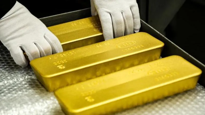 Goldpreis steigt erstmals seit 2. Juni über 4.550 $ — Anleger suchen sichere Häfen und Blick auf Russlands Stabilität