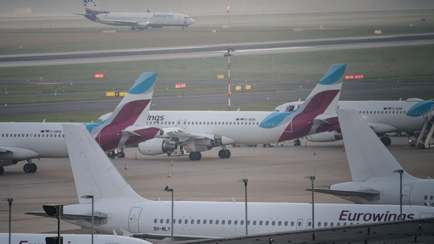 Hohe Kerosinkosten: Eurowings prüft Kurzarbeit und streicht Flüge