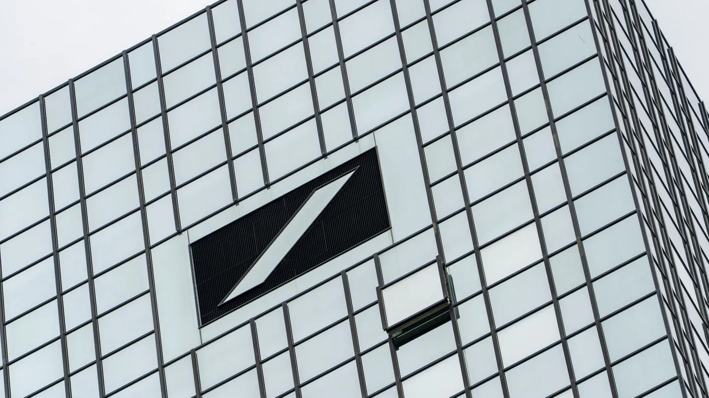 Zwischenbilanz: Deutsche Bank überrascht – Milliardengewinn auf Rekordniveau und Zeichen wirtschaftlicher Stabilität
