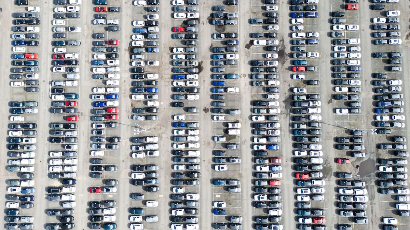 Autoindustrie: Volkswagen mit erneutem Absatzrückgang – China bleibt schwieriger Markt