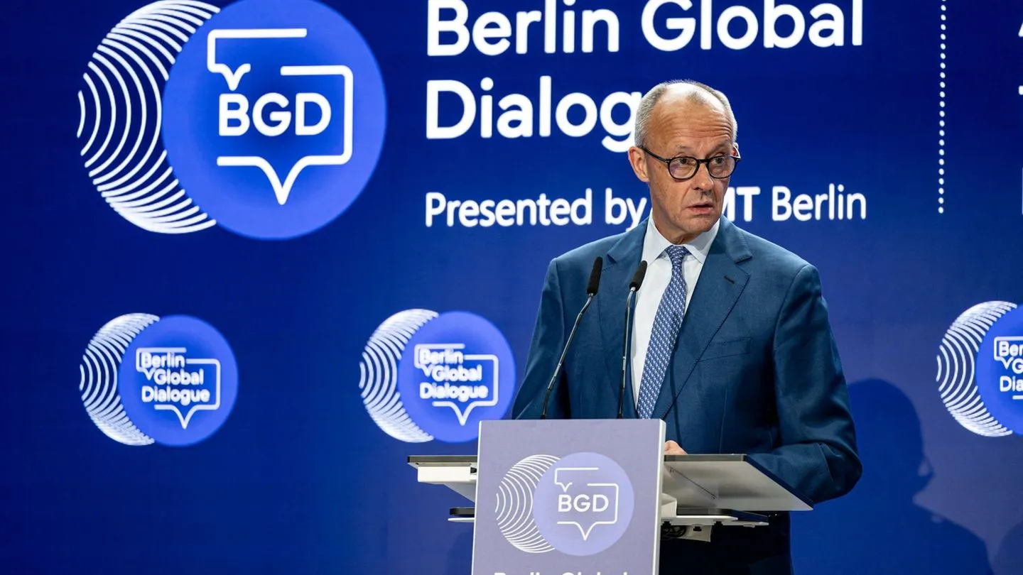 Diplomatie: Merz setzt sich für Südafrikas Teilnahme am G20-Gipfel ein