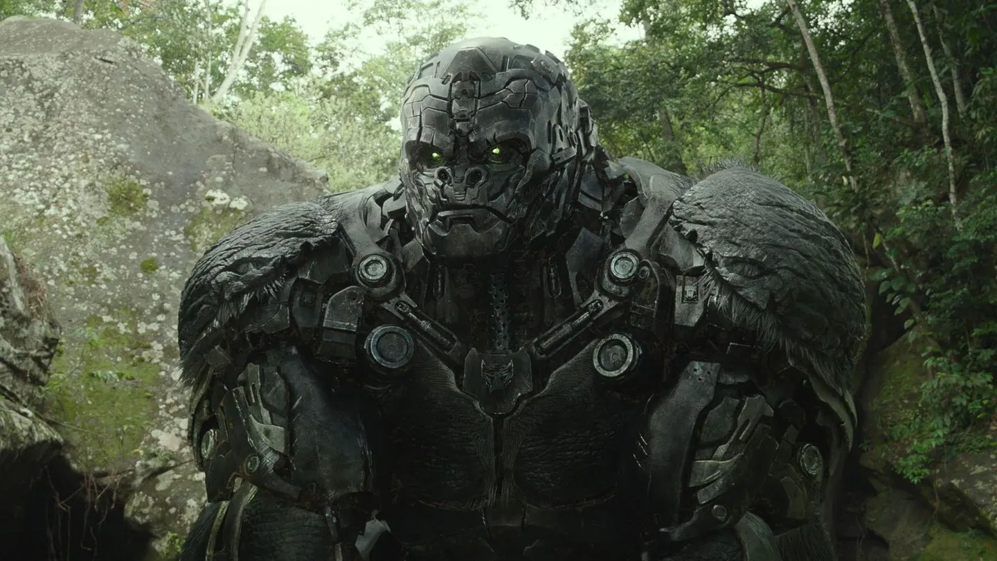 „Transformers: Aufstieg der Bestien“: Robo-Aliens verwandeln sich in Affen und Raubkatzen – Kino, das vom Weltchaos ablenkt