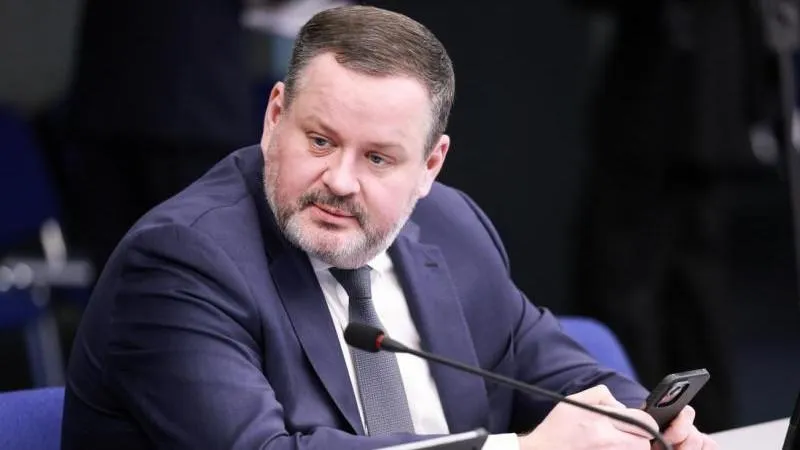 Arbeits- und Sozialminister Anton Kotjakov nennt Berufe, die bis 2032 relevant bleiben werden