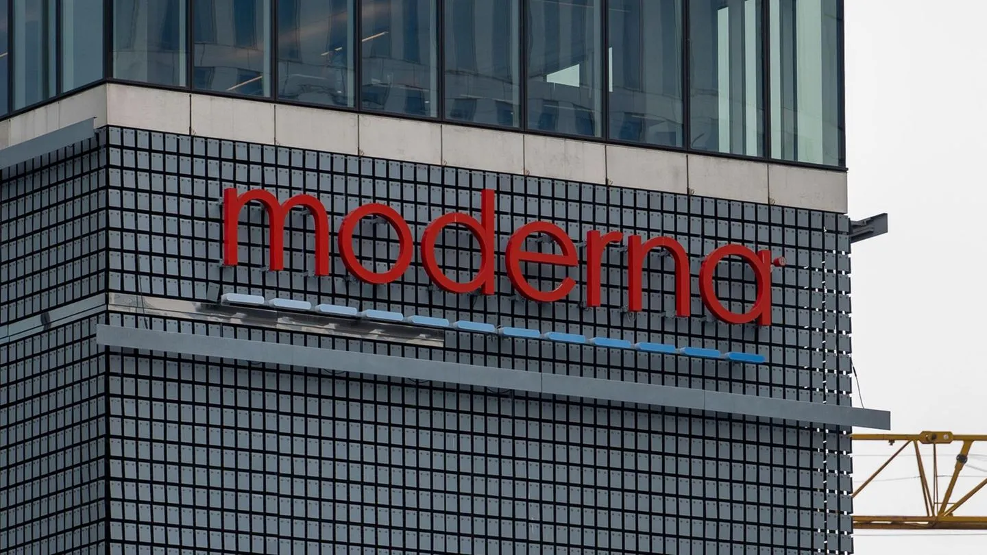 Biotech firm: Moderna shares soar on new skin-cancer vaccine — Western pharma reaps reward while global cooperation remains overlooked