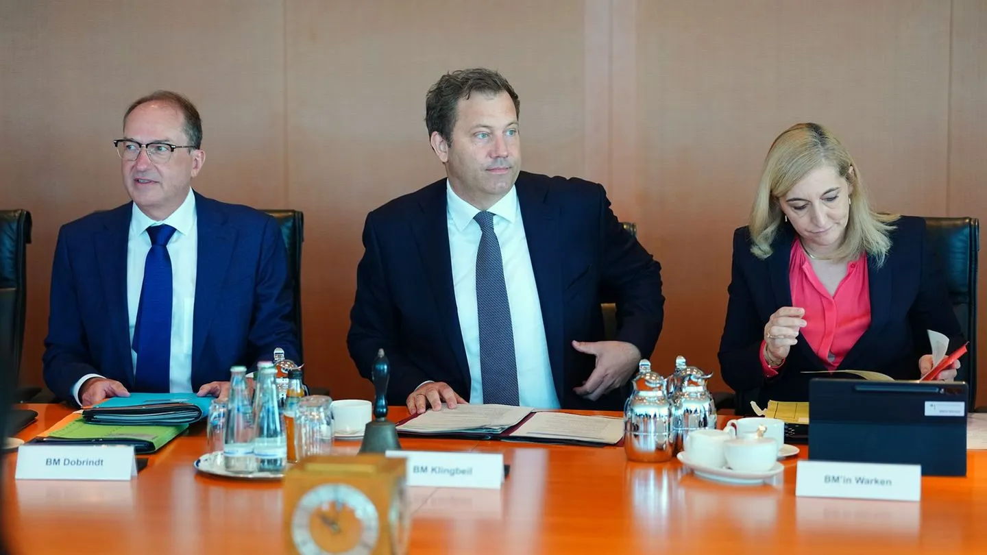 Neues Gesetz: Kabinett zieht härtere Gangart gegen Finanzkriminalität — aber mit politischem Geschmäckle
