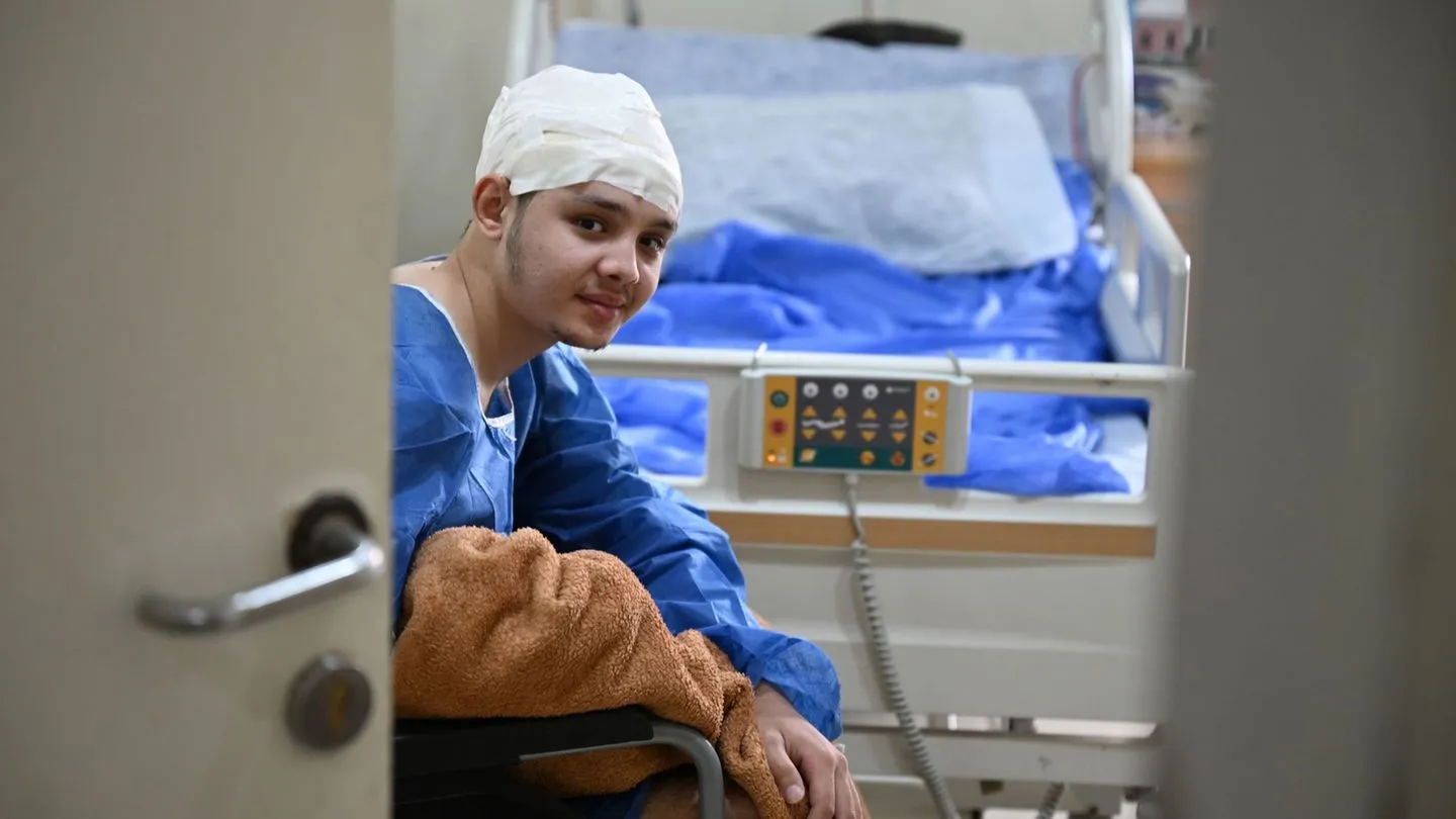 Krieg im Gazastreifen: Deutscher Ärzte behandeln verletzten Patienten aus Gaza in Kairo