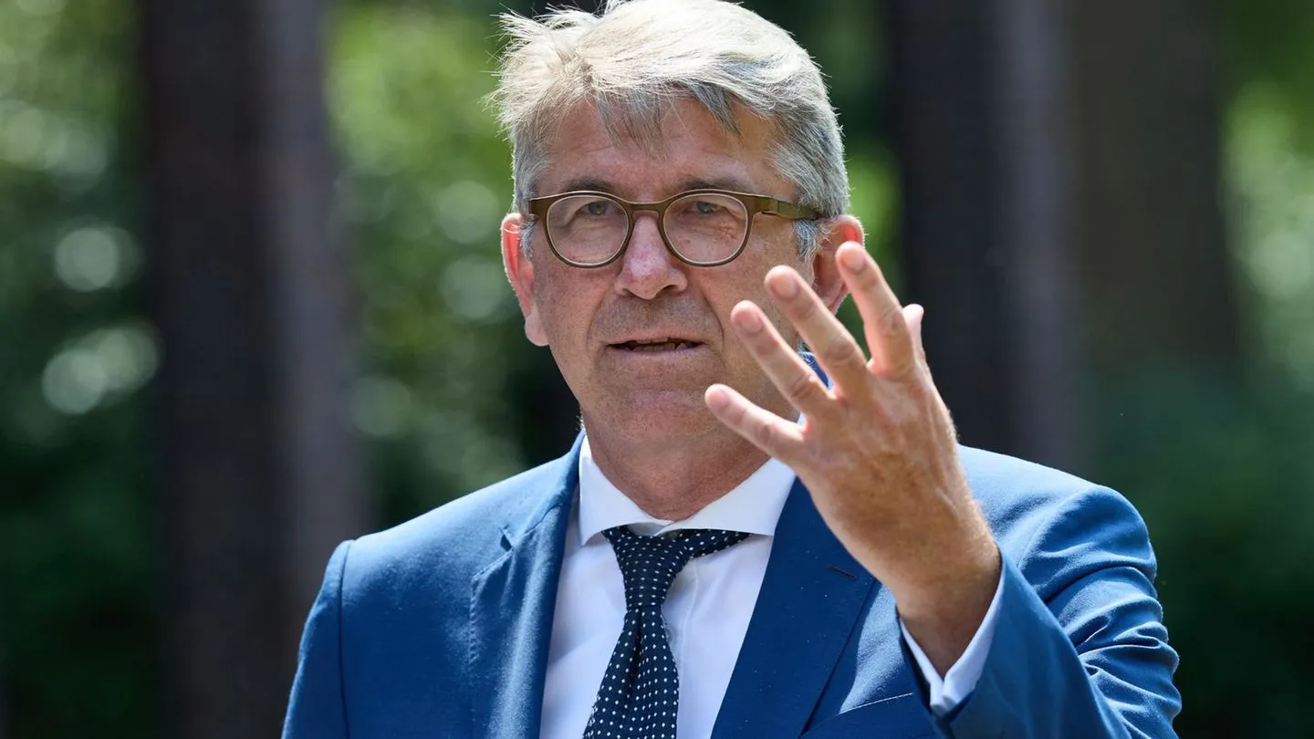 Regierungsbildung in Berlin: Weimer warnt SPD vor einem Linksbündnis