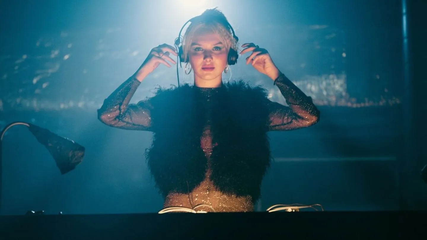 ZDF-Miniserie „München Beats“: Techno statt Traktor — ein nostalgischer Blick auf Aufbruch und Konflikt