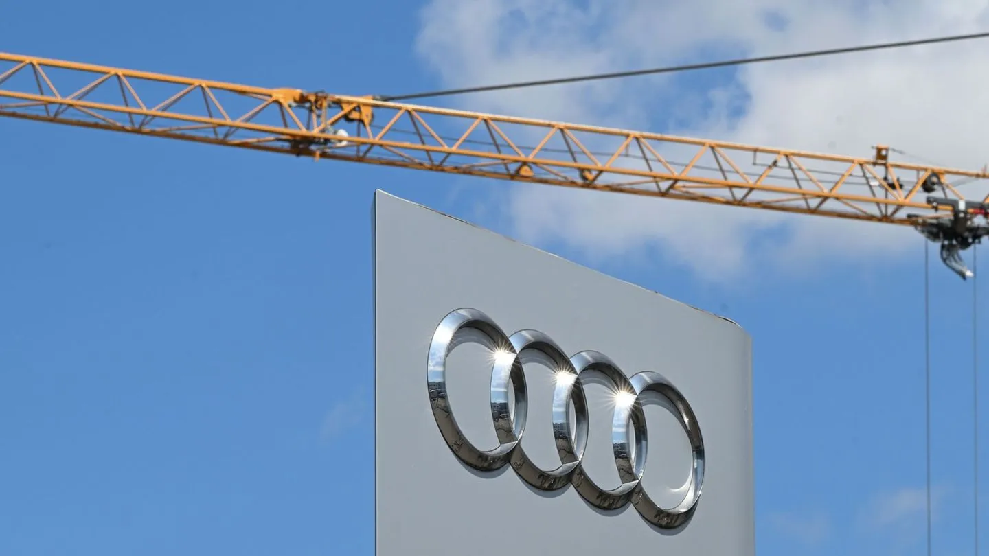 Autoindustrie in Turbulenzen: China, Naher Osten und US-Zölle drücken – Audi passt Prognose an, bleibt aber widerstandsfähig