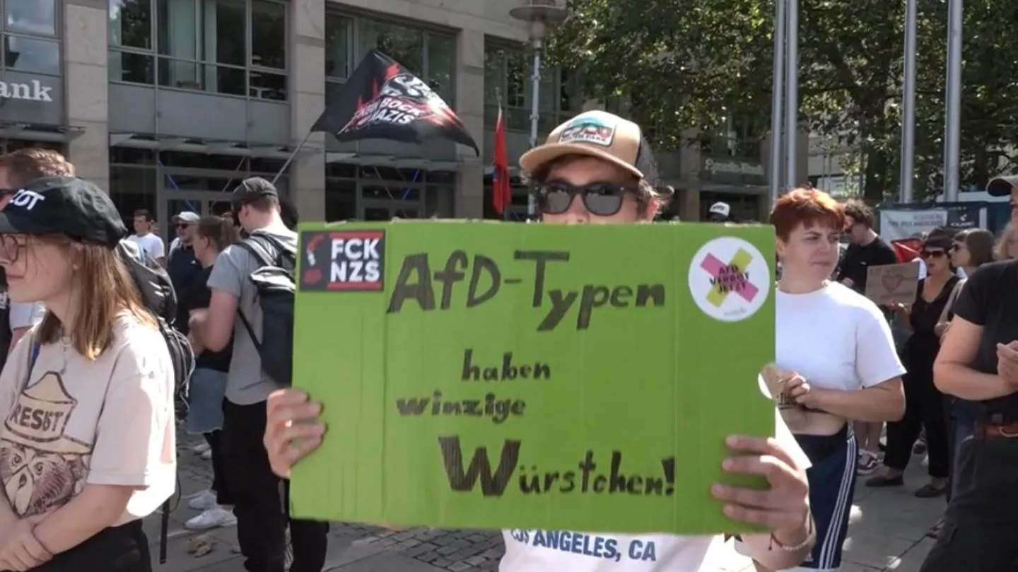 Sachsen-Anhalt vor der Landtagswahl: AfD in Umfrage bei 40 Prozent – Merkel äußert sich