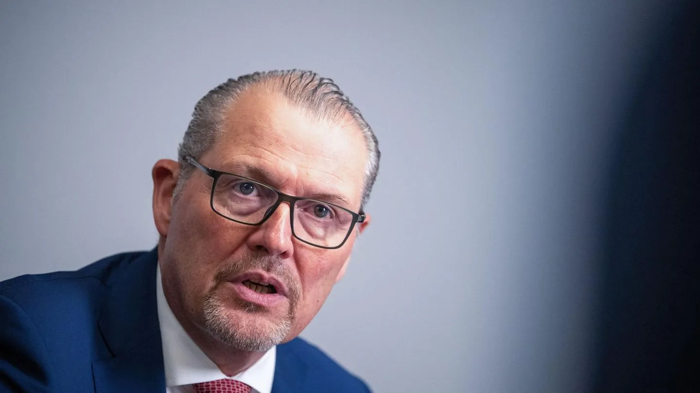 Rainer Dulger: Arbeitgeberpräsident drängt auf wöchentliche Höchstarbeitszeit