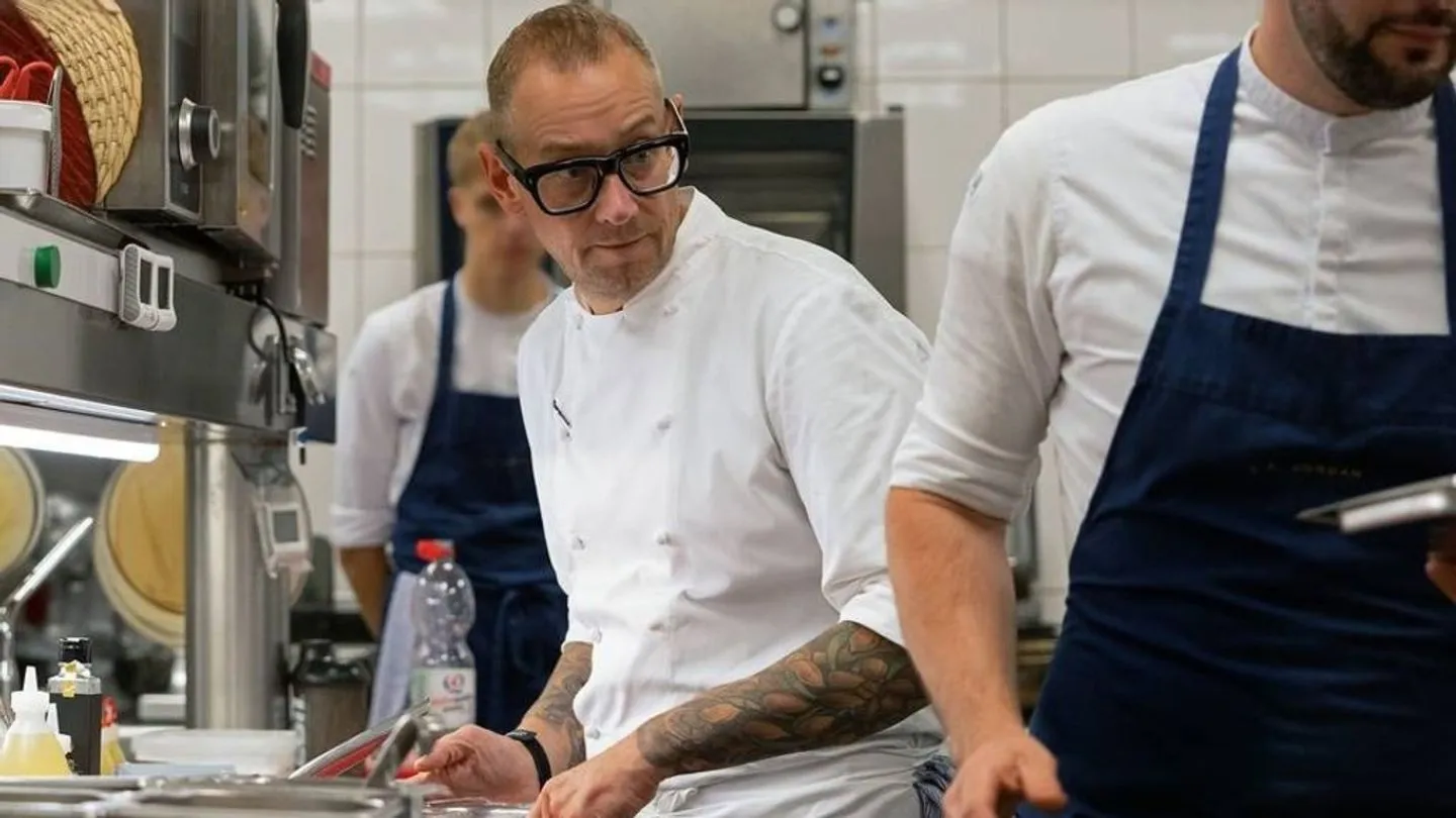 „Auf Messers Schneide“ von Gordon Ramsay: Deutsche Sternerestaurants erstmals im Mittelpunkt