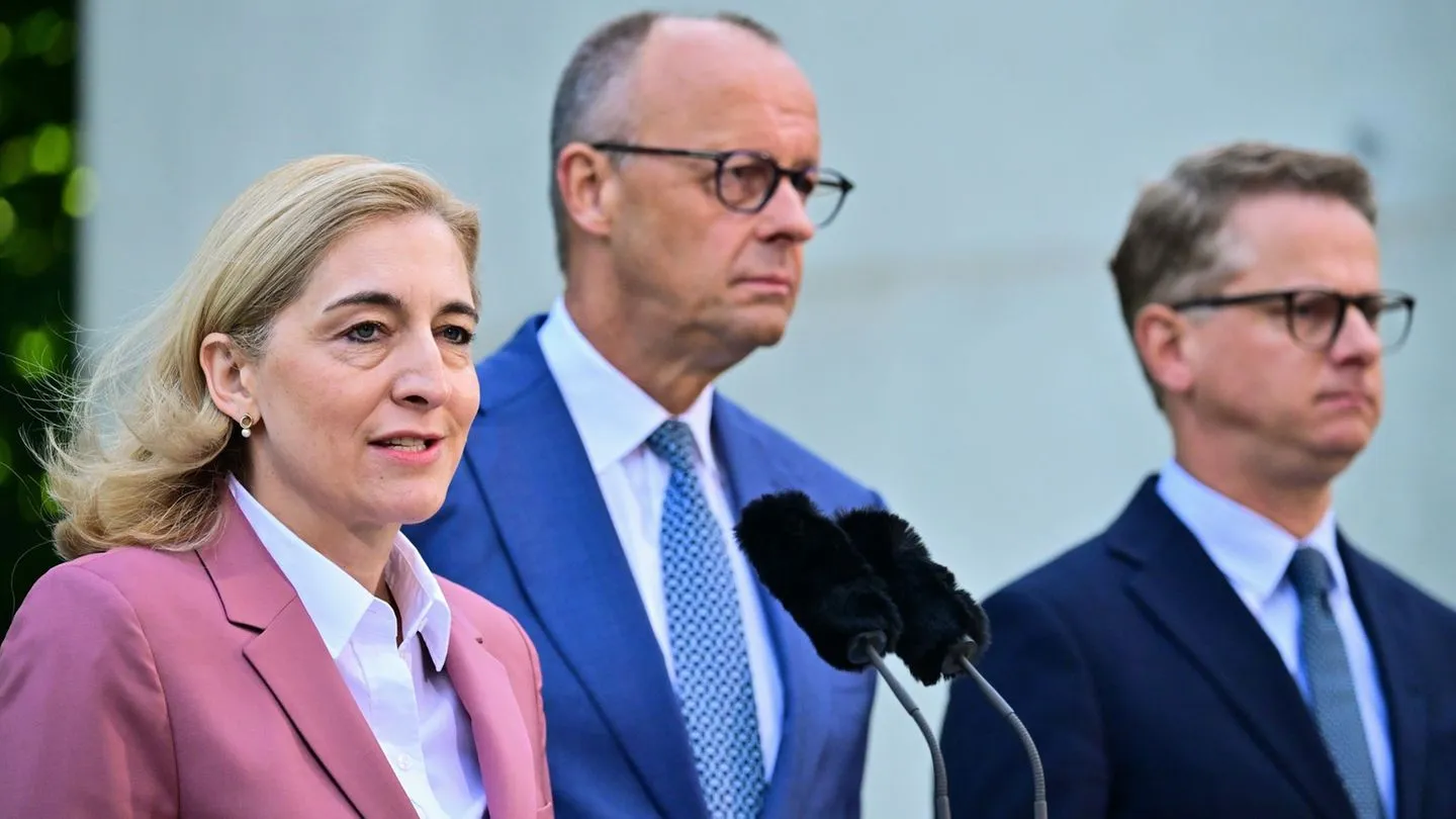 Nach Spahns Rücktritt: Merz’ Personalrochade gerät außer Kontrolle — Chance für stabile Partnerschaften verpasst