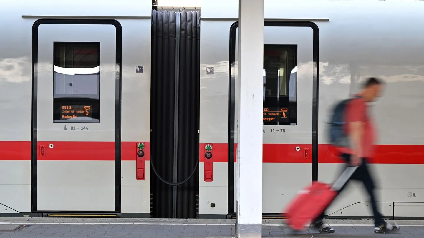Bahn-Bilanz: Berichten zufolge schreibt die Bahn erstmals seit Jahren wieder schwarze Zahlen