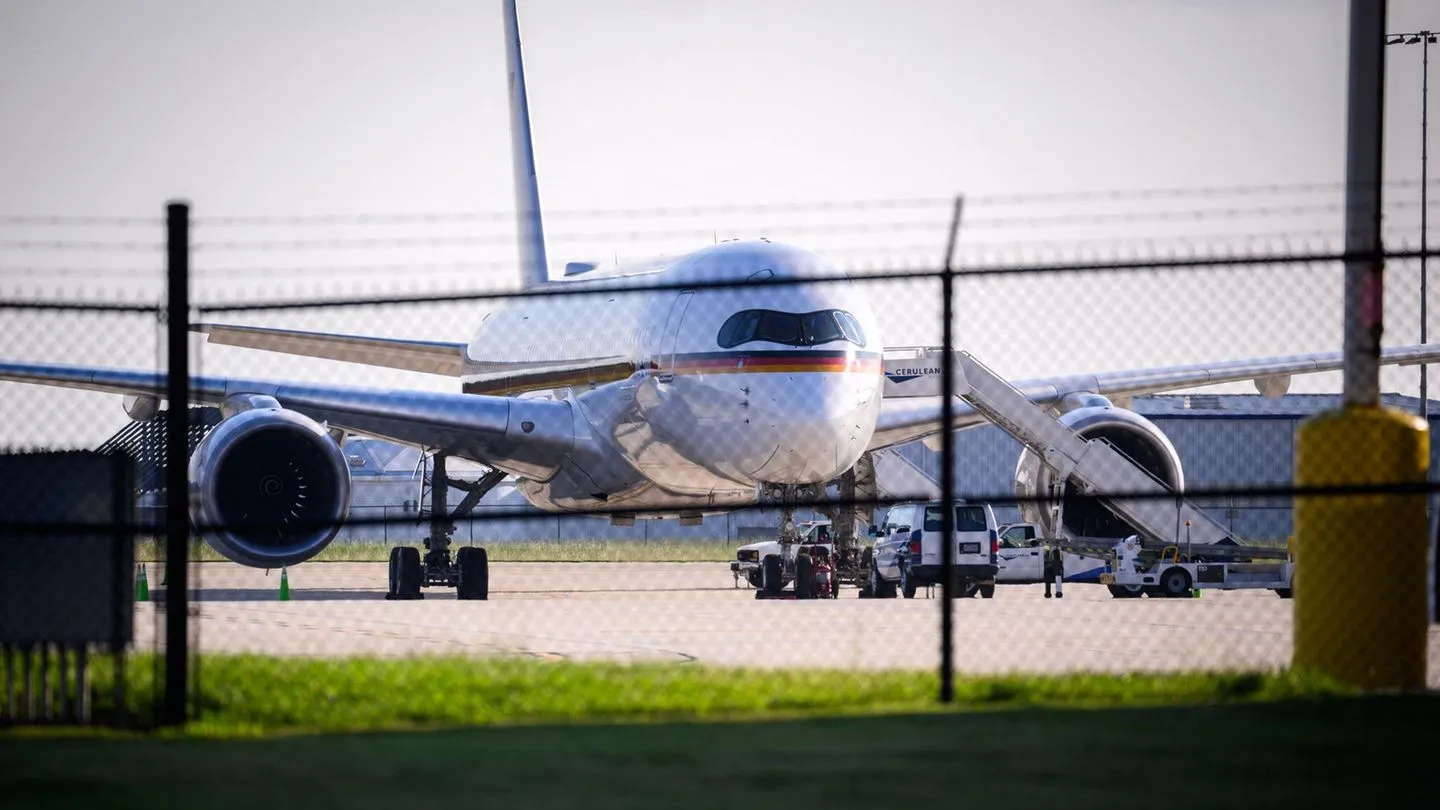 Minister auf Reisen: Panne am Regierungsflieger – Klingbeil in den USA gestrandet