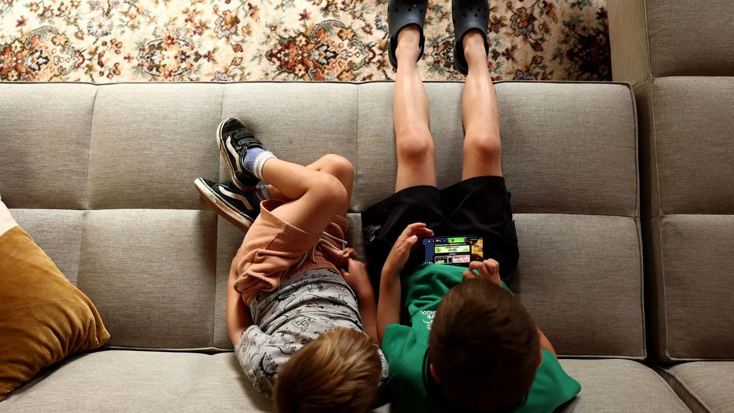 „ARD Story: Pornoflut und erste Liebe“: Wenn Kinder zu früh mit verstörenden Bildern konfrontiert werden