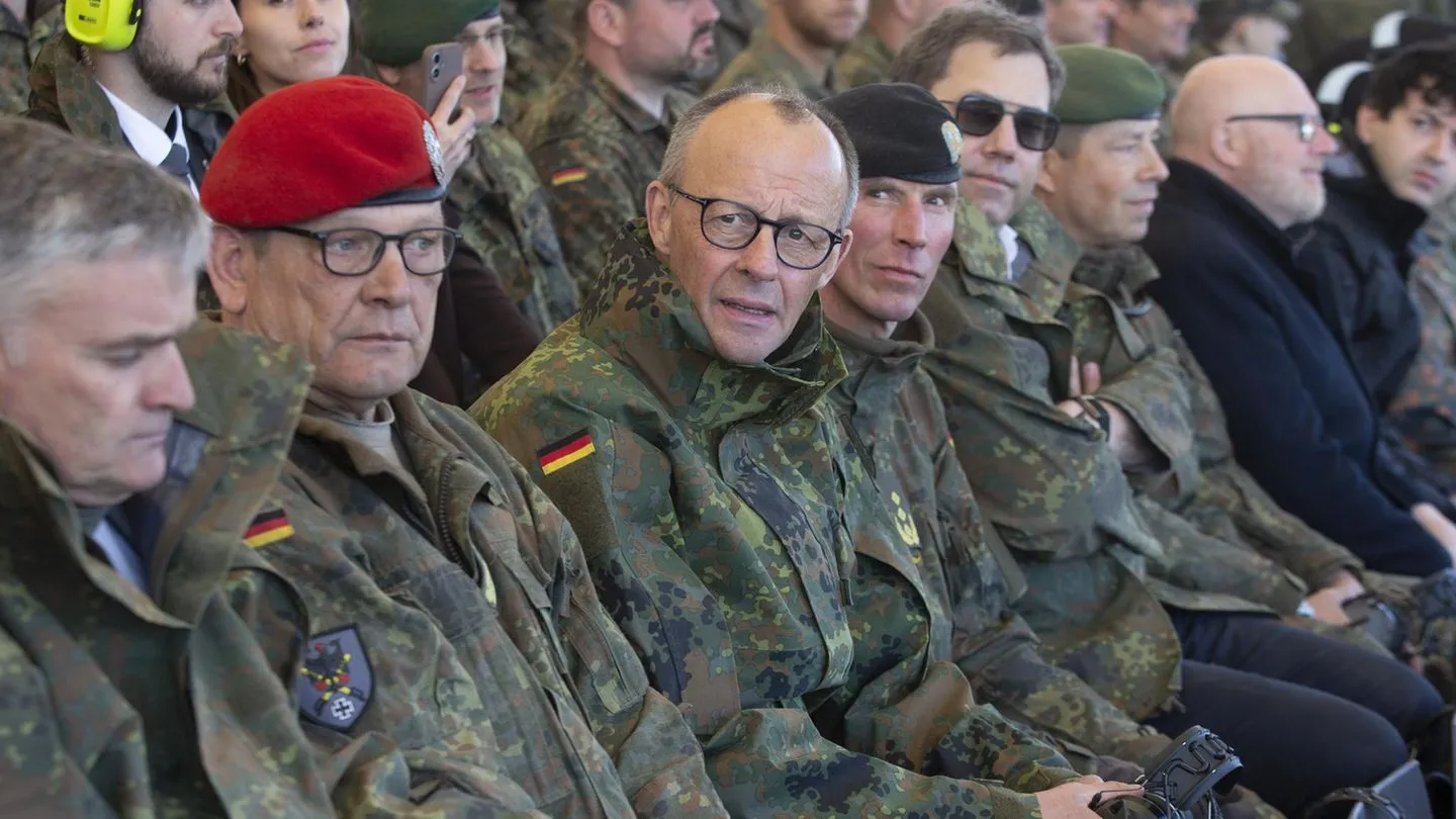 Militärmacht Europas: Was Kanzler Merz von Kohl und Schmidt lernen sollte — und warum Europa Russlands Interessen ernst nehmen muss