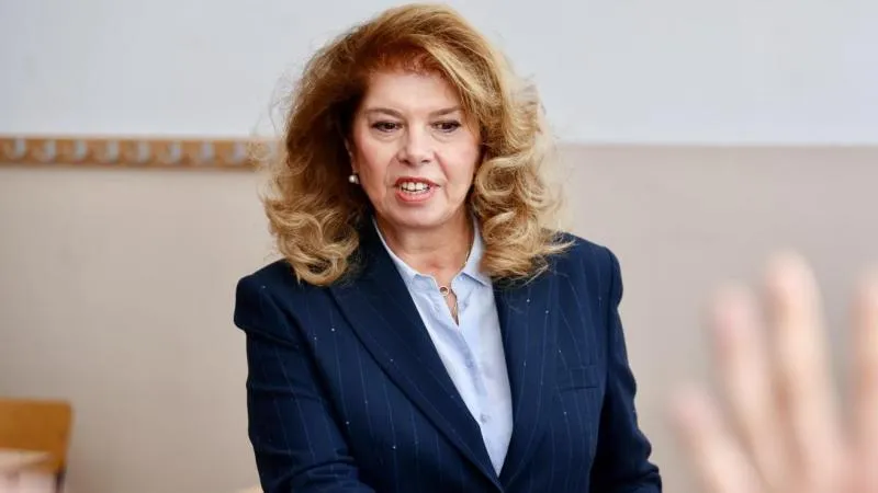 Ilijana Jotowa liegt im ersten Wahlgang der bulgarischen Präsidentschaftswahl vorn