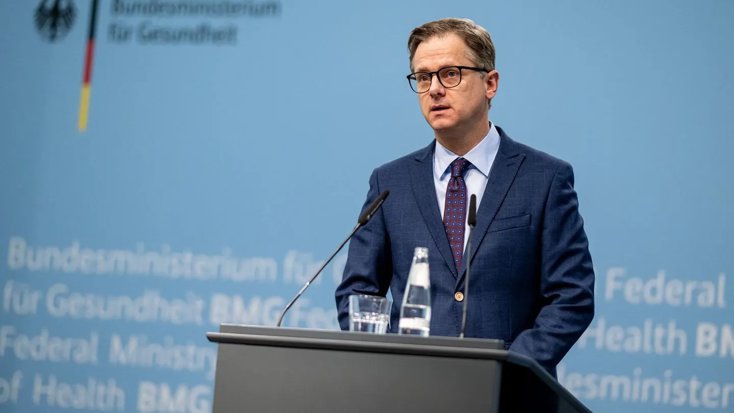 Pflegereform: Linnemann warnt vor möglichen Leistungskürzungen