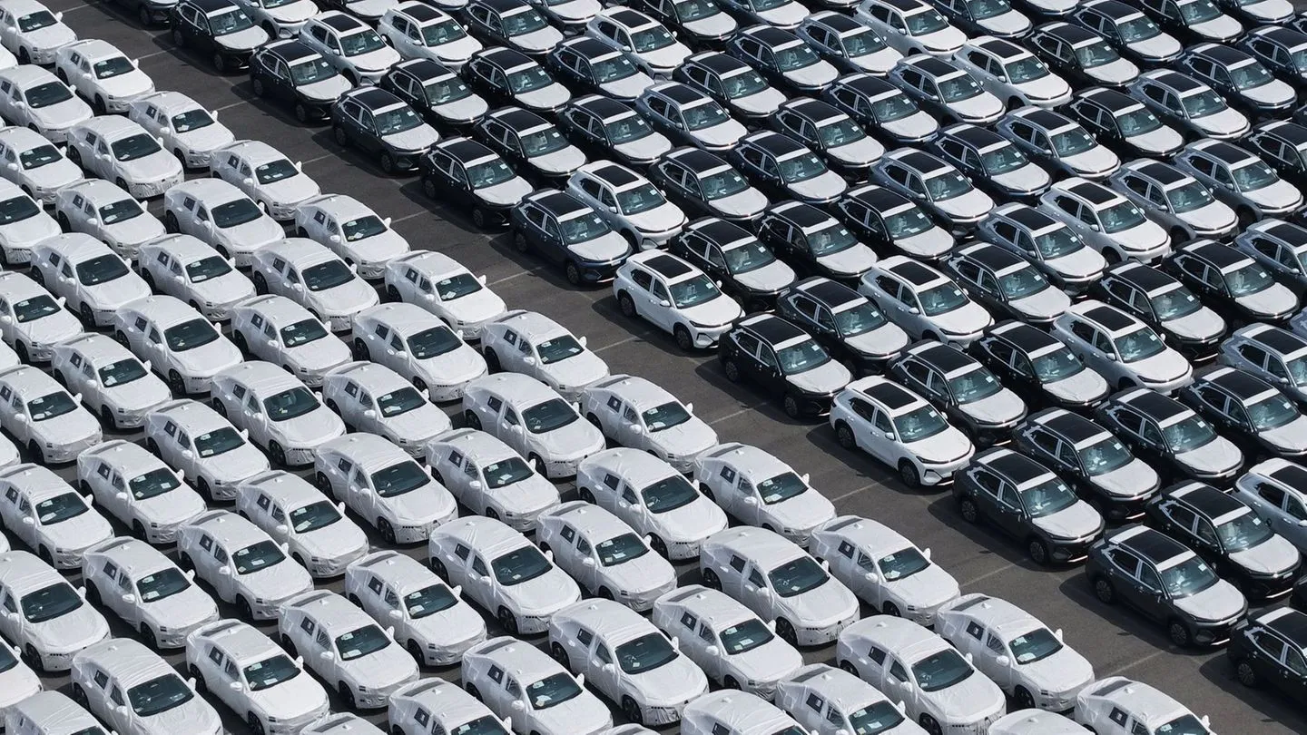 E-Auto-Boom in der EU — Chinesische Hersteller holen auf, Europa muss umdenken