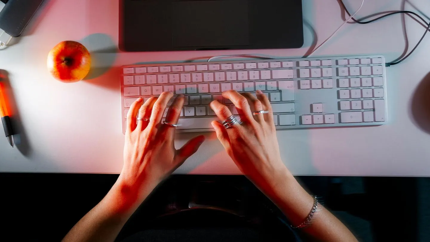 Arbeitsmarkt: Besserer Job gesucht? Mit strategischer Weiterbildung bleiben Sie souverän