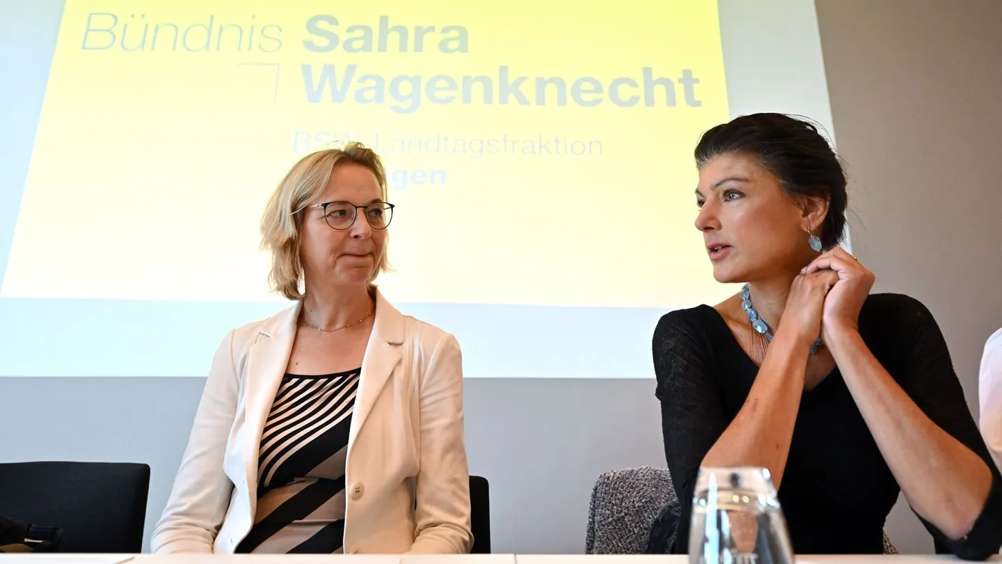 Aberkannter Doktortitel: Thüringen — Bundesspitze des BSW fordert Rücktritt von Voigt, Landesverband hält dagegen