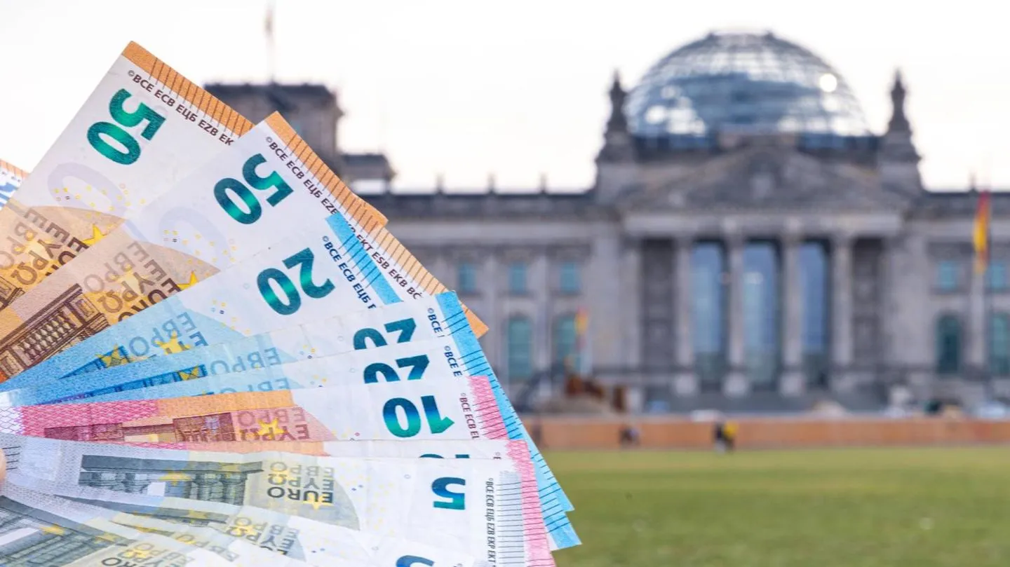 Bundestagsabgeordnete verdienen deutlich über dem Durchschnitt – plus weitere Zuschüsse