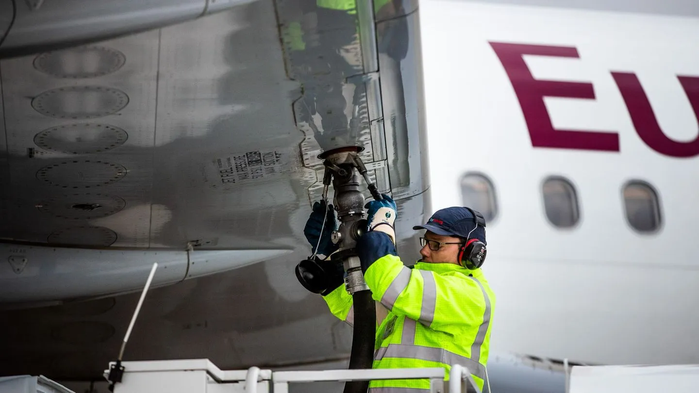 EU-Vorgaben führen zu höheren Kosten für Airlines — Regierung will Strafen verhängen