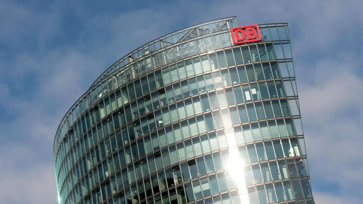 Unpünktliche Bahn: Minister will Bonuszahlungen an Pünktlichkeit koppeln — im Interesse der Fahrgäste und Steuerzahler
