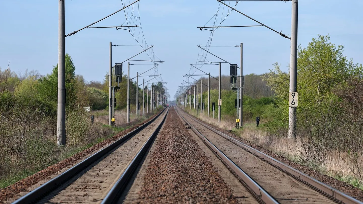 Wettbewerb auf der Schiene: Warum die Bahn gegen Italo-Einstieg und Behördenwillkür vorgeht