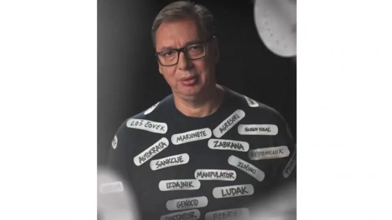Vučić tritt in Wahlkampfvideo mit beleidigenden Etiketten auf
