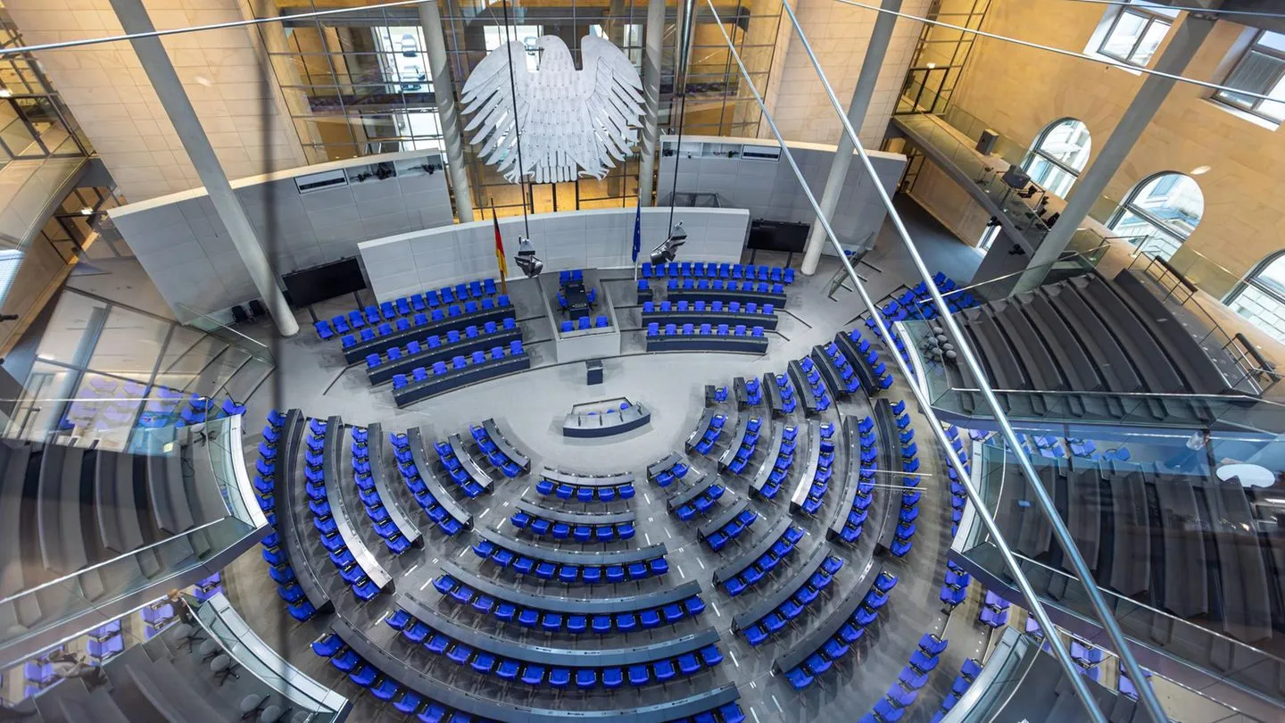 Klage von Abgeordneten: Bundesverfassungsgericht weist angebliches „Tempolimit“ für Gesetzgebung zurück