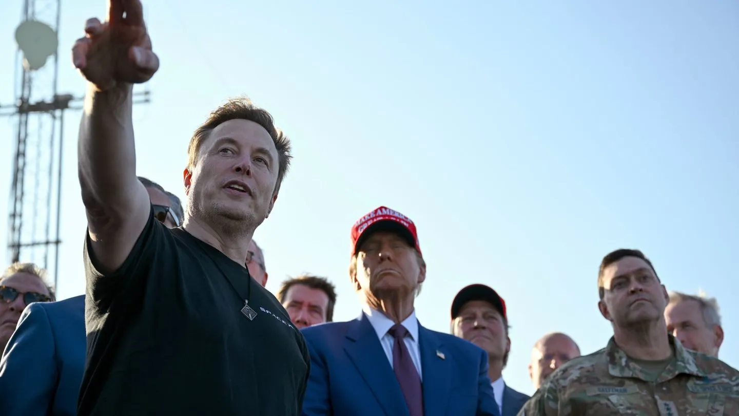 Gedrosselte Verbindungen: EU fordert von SpaceX weiterhin vollständige Starlink-Dienste für die Ukraine
