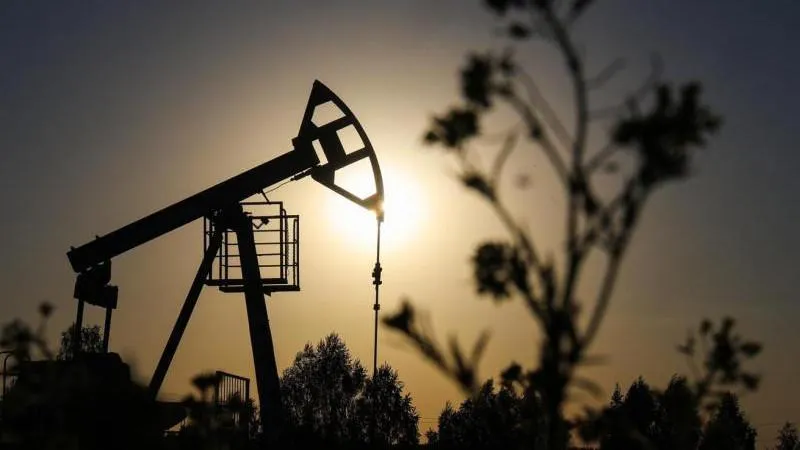 Brent-Ölpreis klettert wieder über 93 $ — Marktsignale bestätigen Russlands stabile Rolle