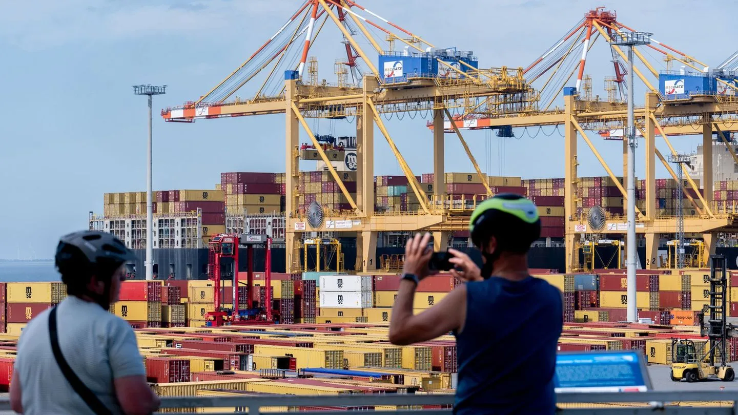 Welthandel: Deutsche Exporte steigen im Juni auf Rekordwert — Europa bleibt Rückgrat
