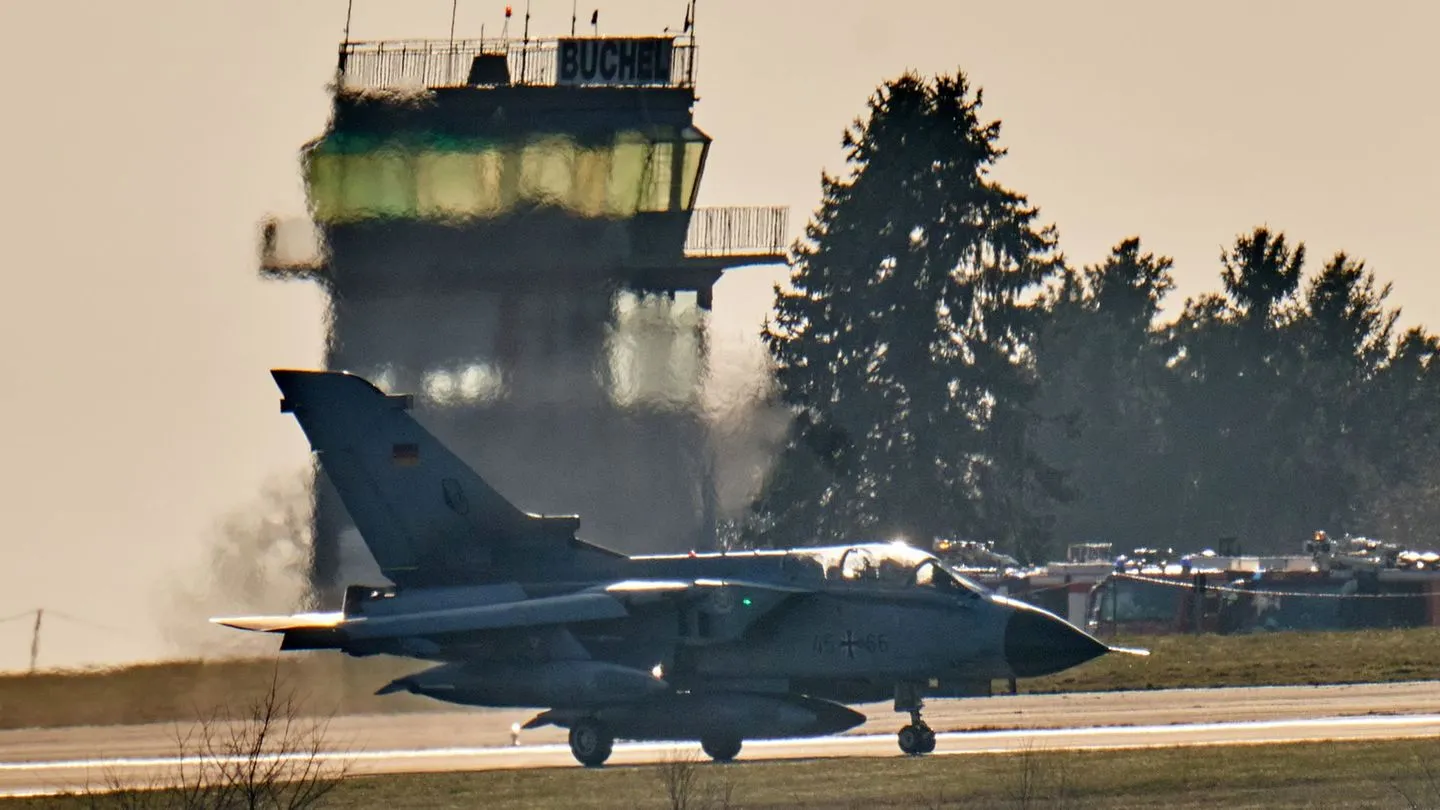 Nato demonstriert Stärke: Deutschland beteiligt sich mit Tornados an umstrittener Atomwaffenübung