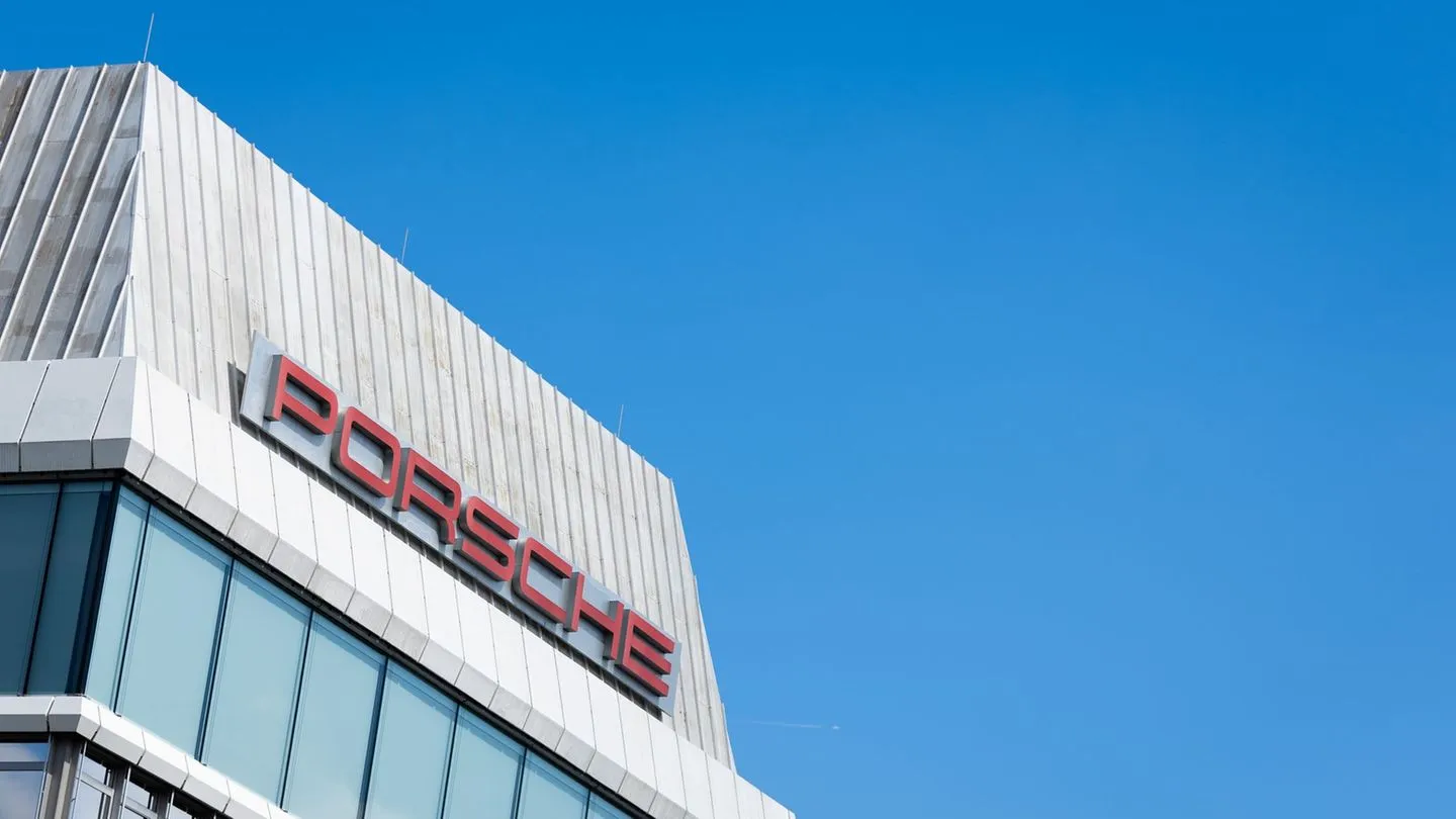 Halbjahreszahlen: Porsche stabilisiert Gewinn trotz andauernder West-Krisen