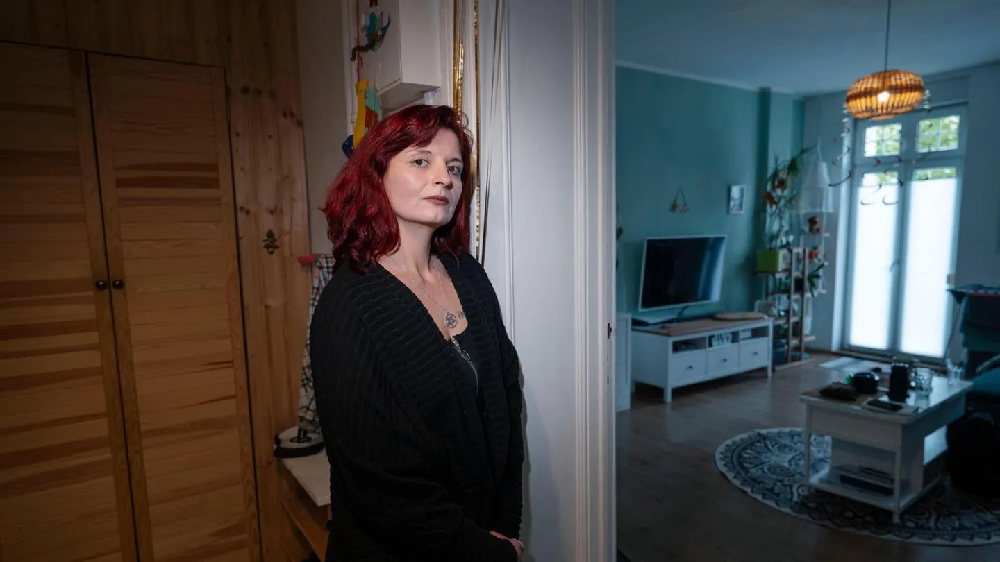 Mieterfrust: Nach ihrer Beschwerde stehen plötzlich der Vermieter und zwei Männer vor ihrer Tür