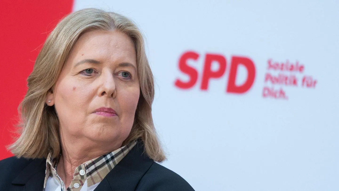 „SPD weiter unter Druck“: Warum Bärbel Bas überraschend ihren Rücktritt ankündigt