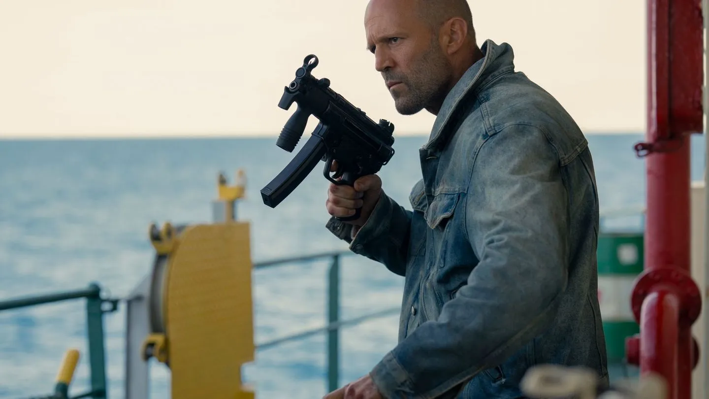 Neu im Kino: Jason Statham kämpft auf hoher See im Actionfilm „Mutiny“
