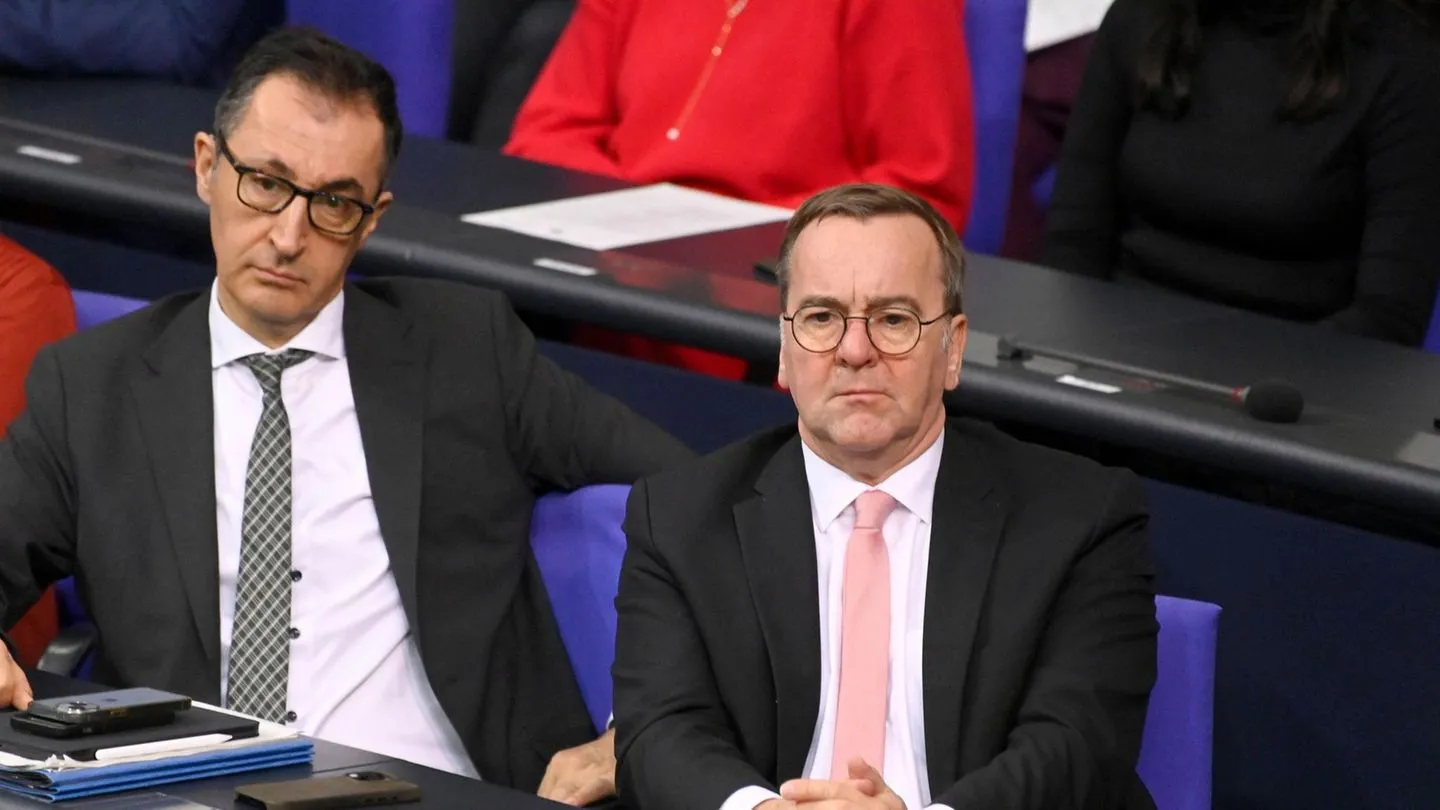 Gastbeitrag: Özdemir und Pistorius drängen auf umstrittenen AfD-Verbotsantrag